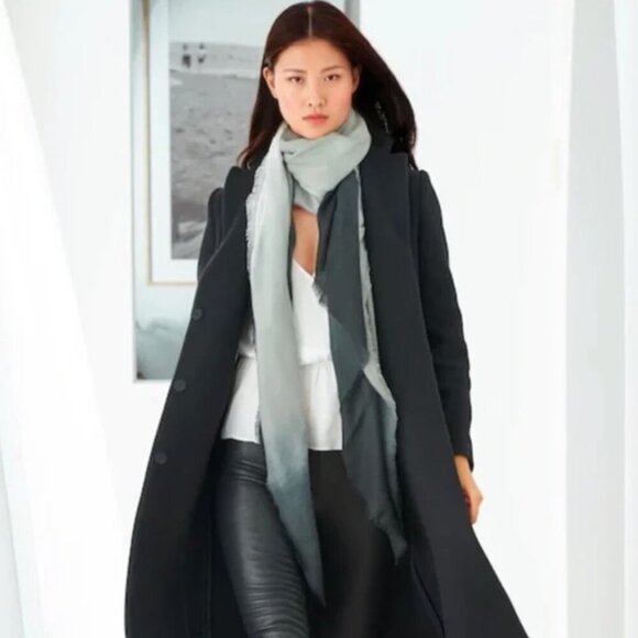 🚨 Carly Cushnie Ombre Scarf Horizon Gray - Picture 3 of 3